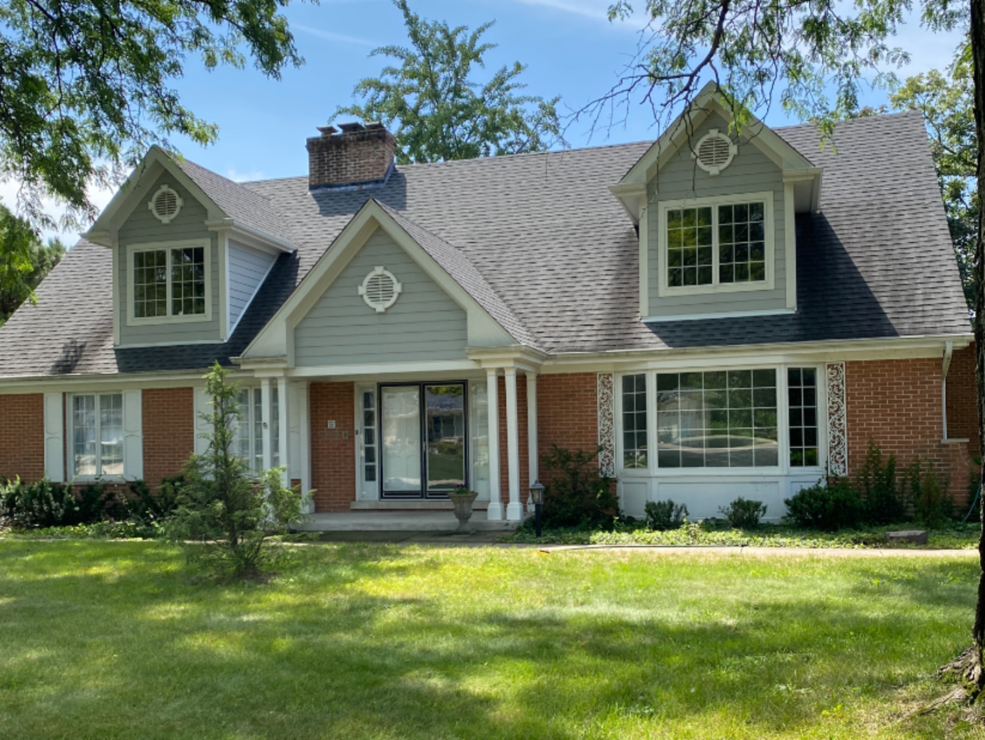 20 Chatham Lane, Oak Brook, IL 60523