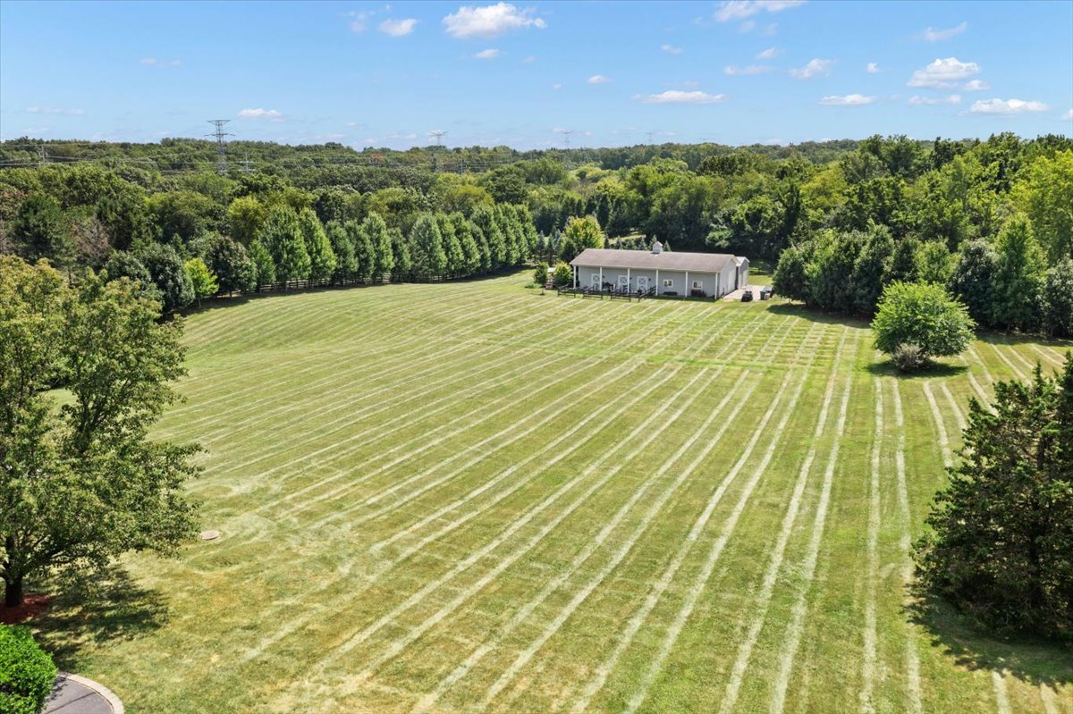 9500 Church Road, Barrington, IL 60010