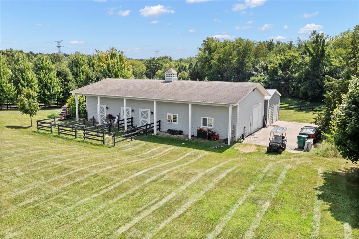 9500 Church Road, Barrington, IL 60010