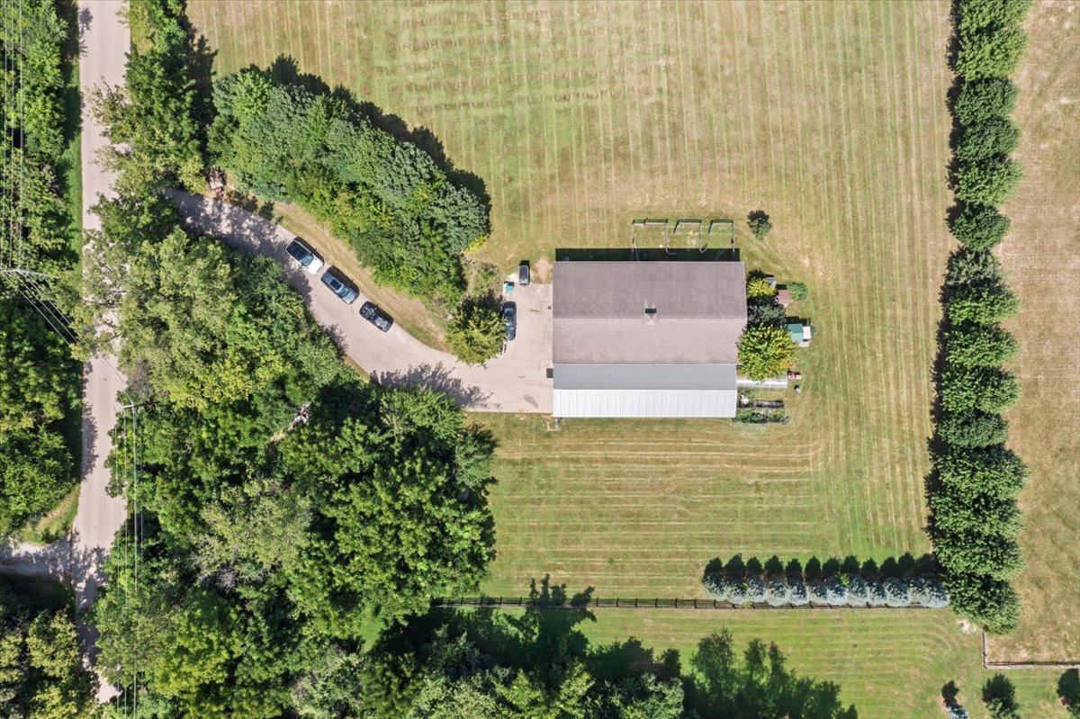 9500 Church Road, Barrington, IL 60010