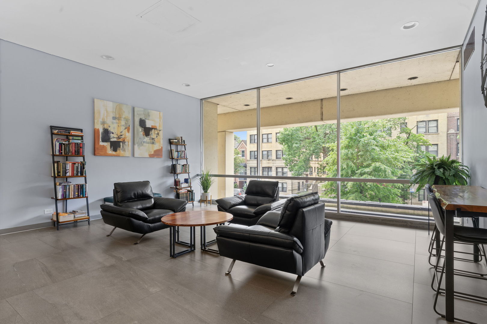 5201 S Cornell Avenue #4B, Chicago, IL 60615
