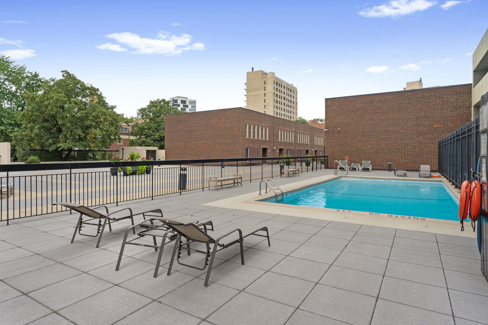 5201 S Cornell Avenue #4B, Chicago, IL 60615