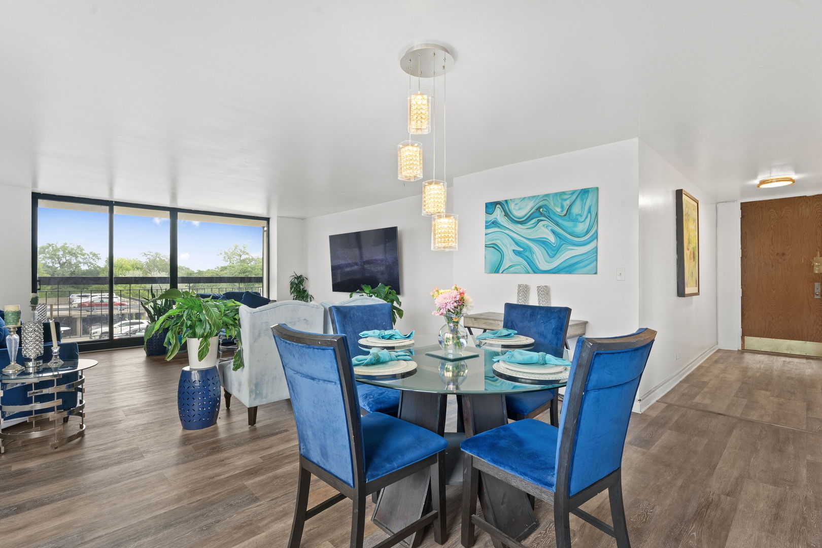 5201 S Cornell Avenue #4B, Chicago, IL 60615