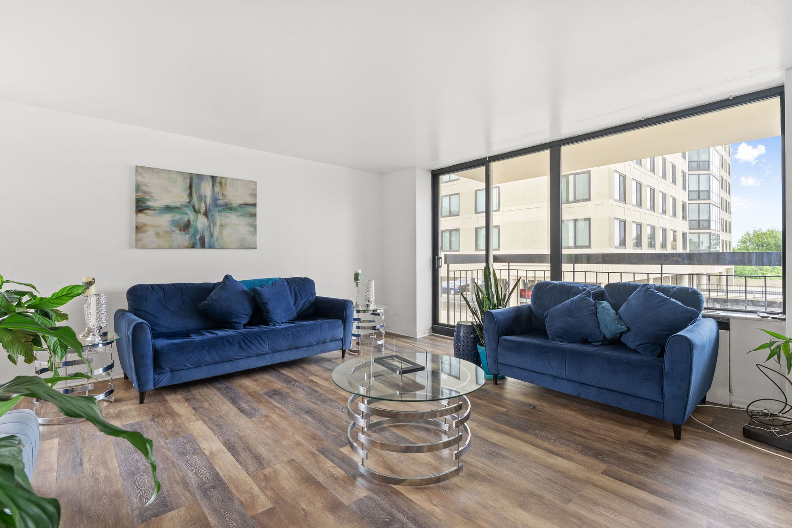 5201 S Cornell Avenue #4B, Chicago, IL 60615