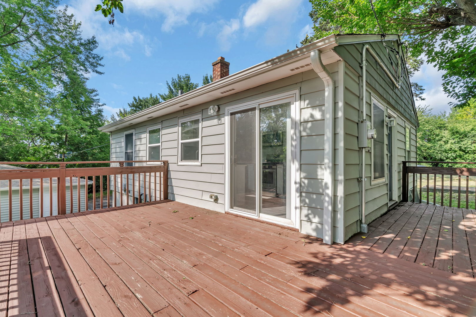 1107 S Hough Street, Barrington, IL 60010