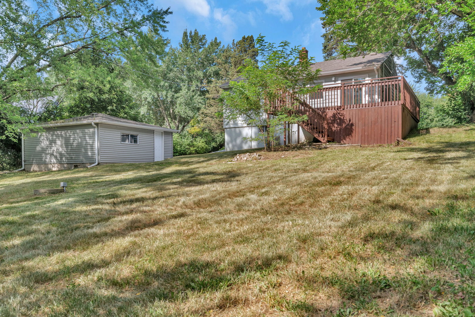 1107 S Hough Street, Barrington, IL 60010