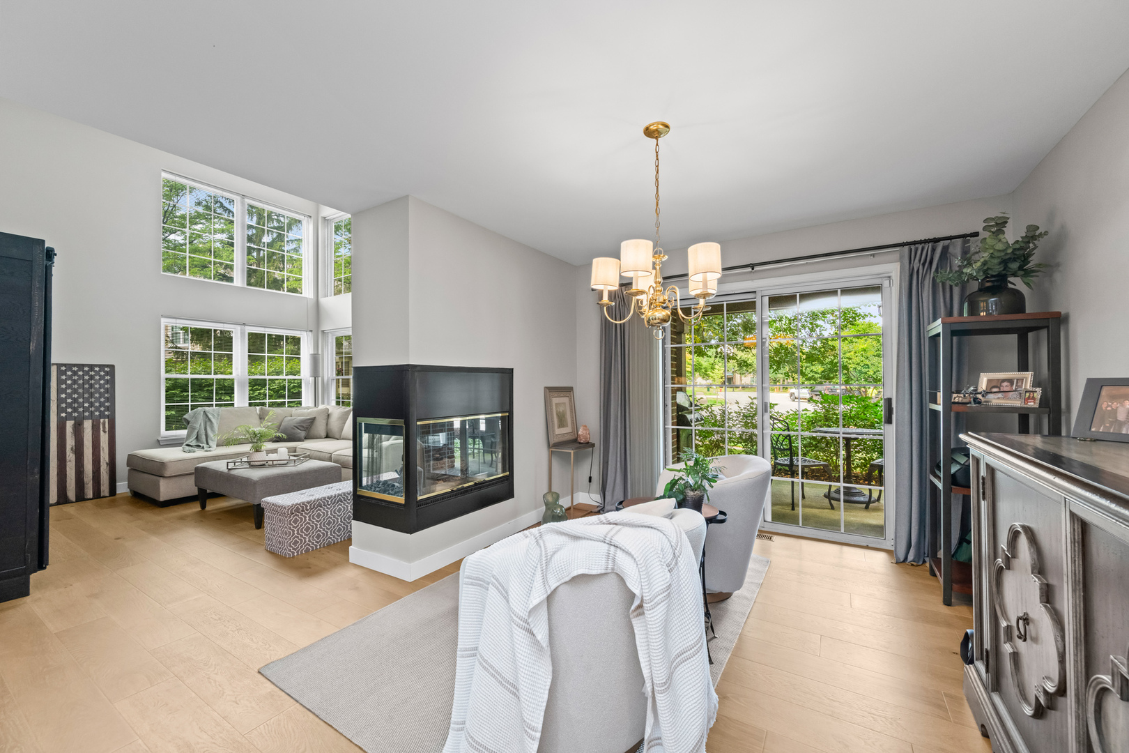 607 Stone Brook Court #47-1, Elk Grove Village, IL 60007