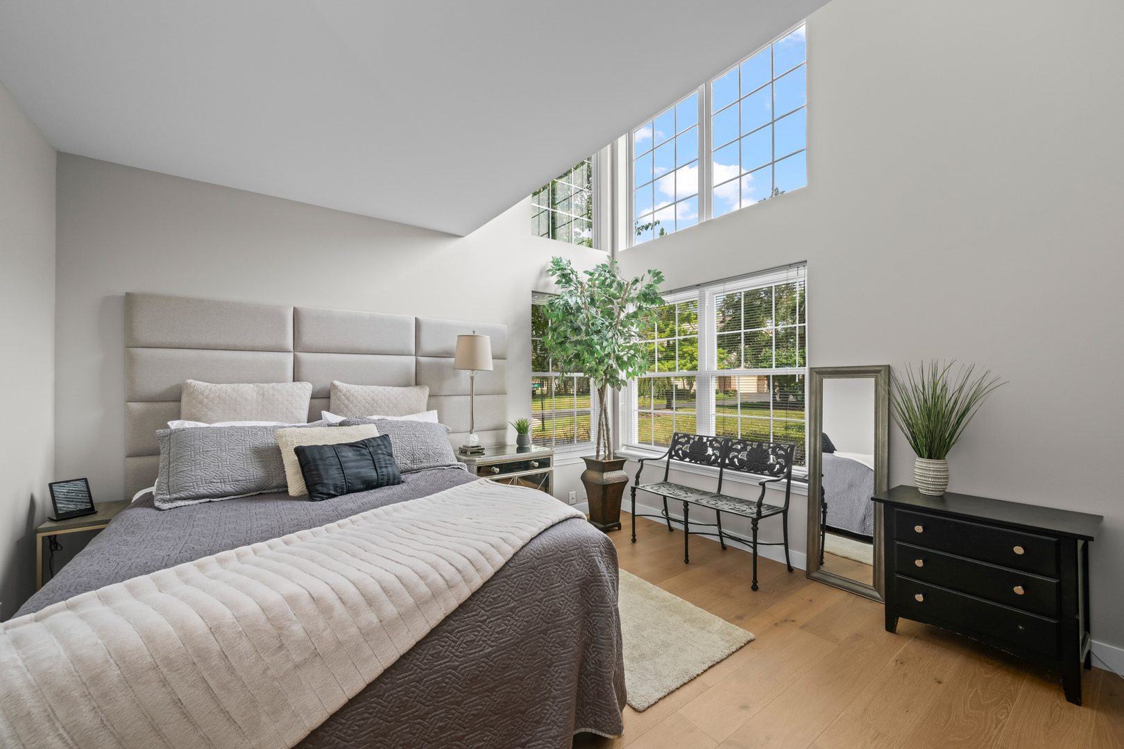 607 Stone Brook Court #47-1, Elk Grove Village, IL 60007