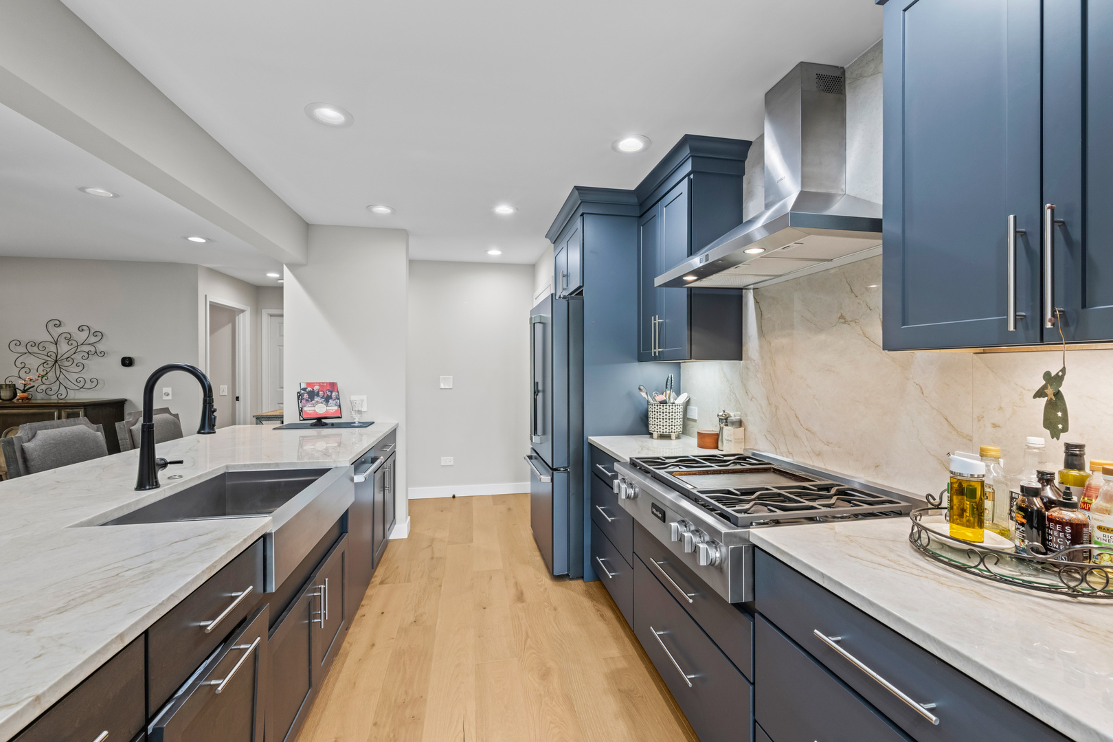 607 Stone Brook Court #47-1, Elk Grove Village, IL 60007