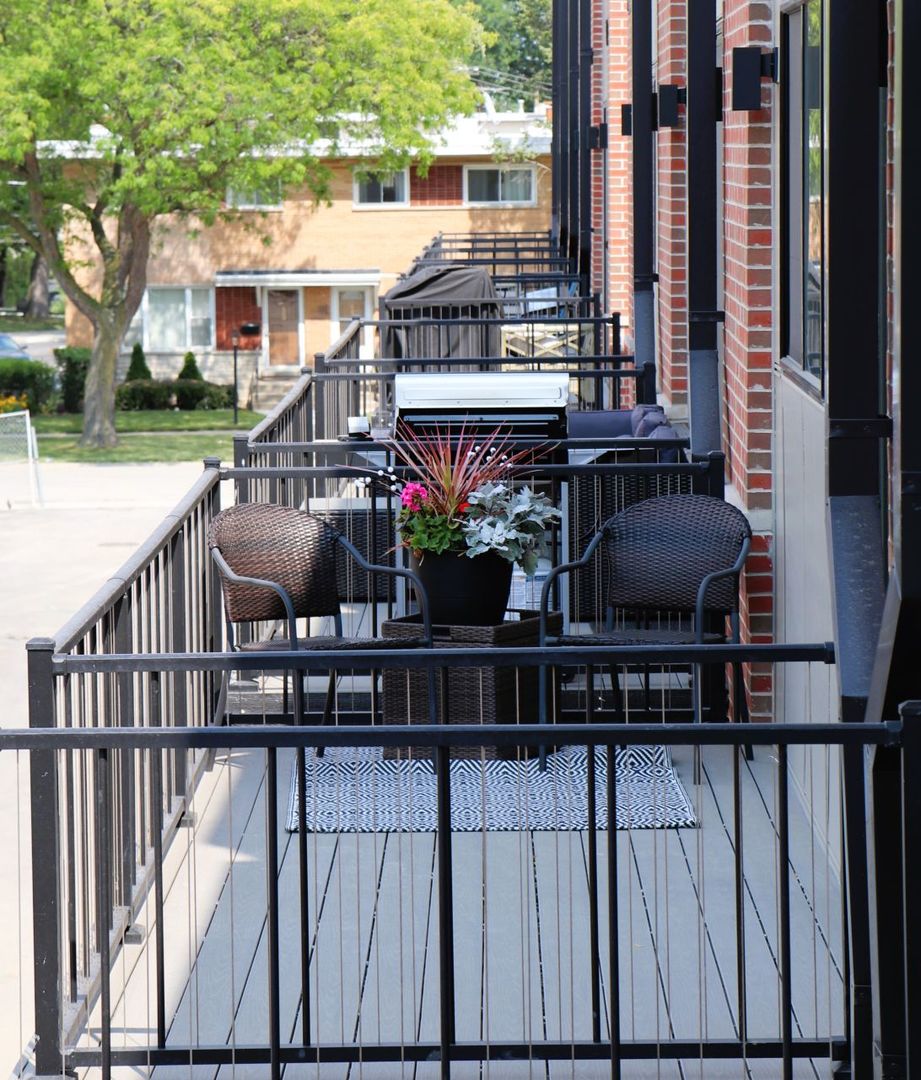 320 school Street #350, Mount Prospect, IL 60056