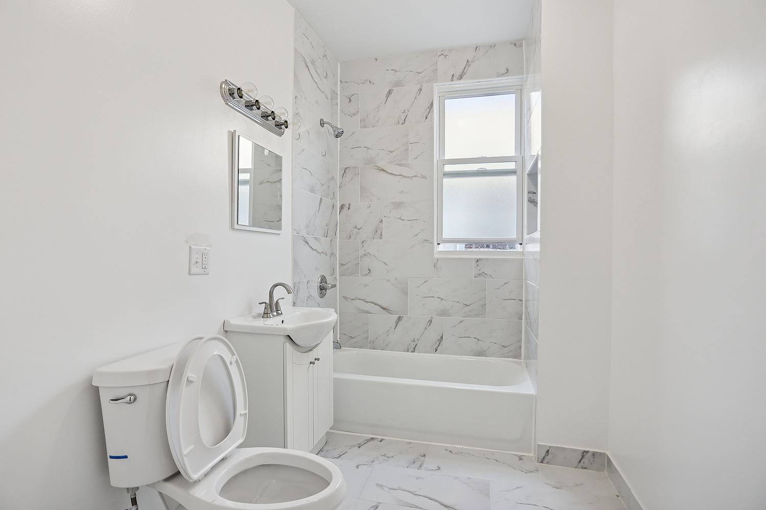 5257 W Van Buren Street, Chicago, IL 60644