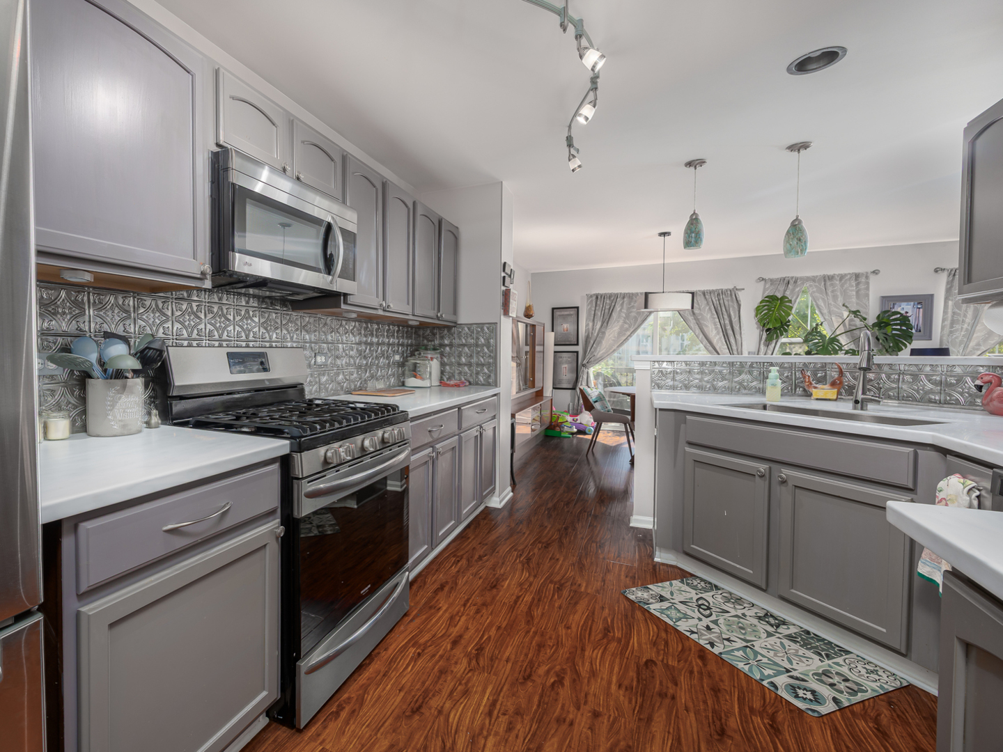 1549 Brompton Lane, Crystal Lake, IL 60014
