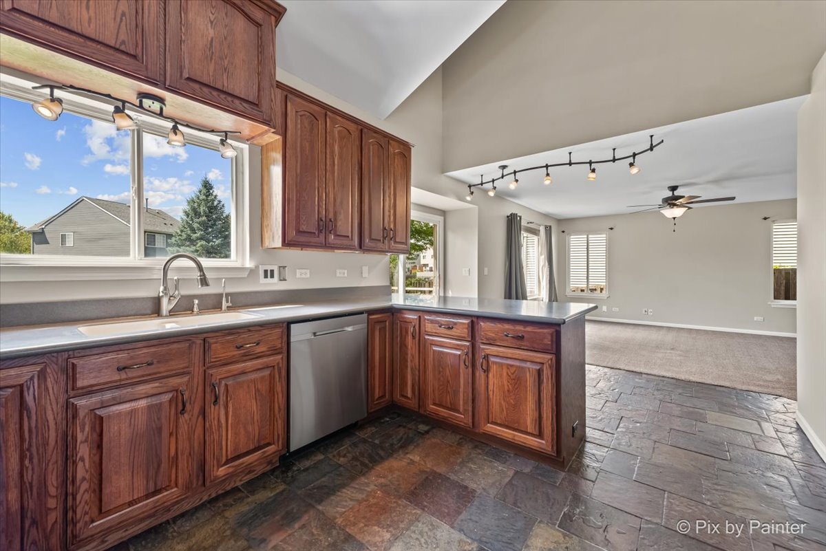 3021 Melbourne Lane, Lake In The Hills, IL 60156