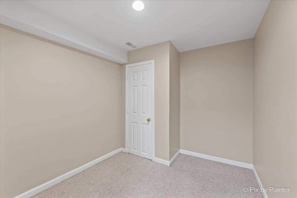 3021 Melbourne Lane, Lake In The Hills, IL 60156