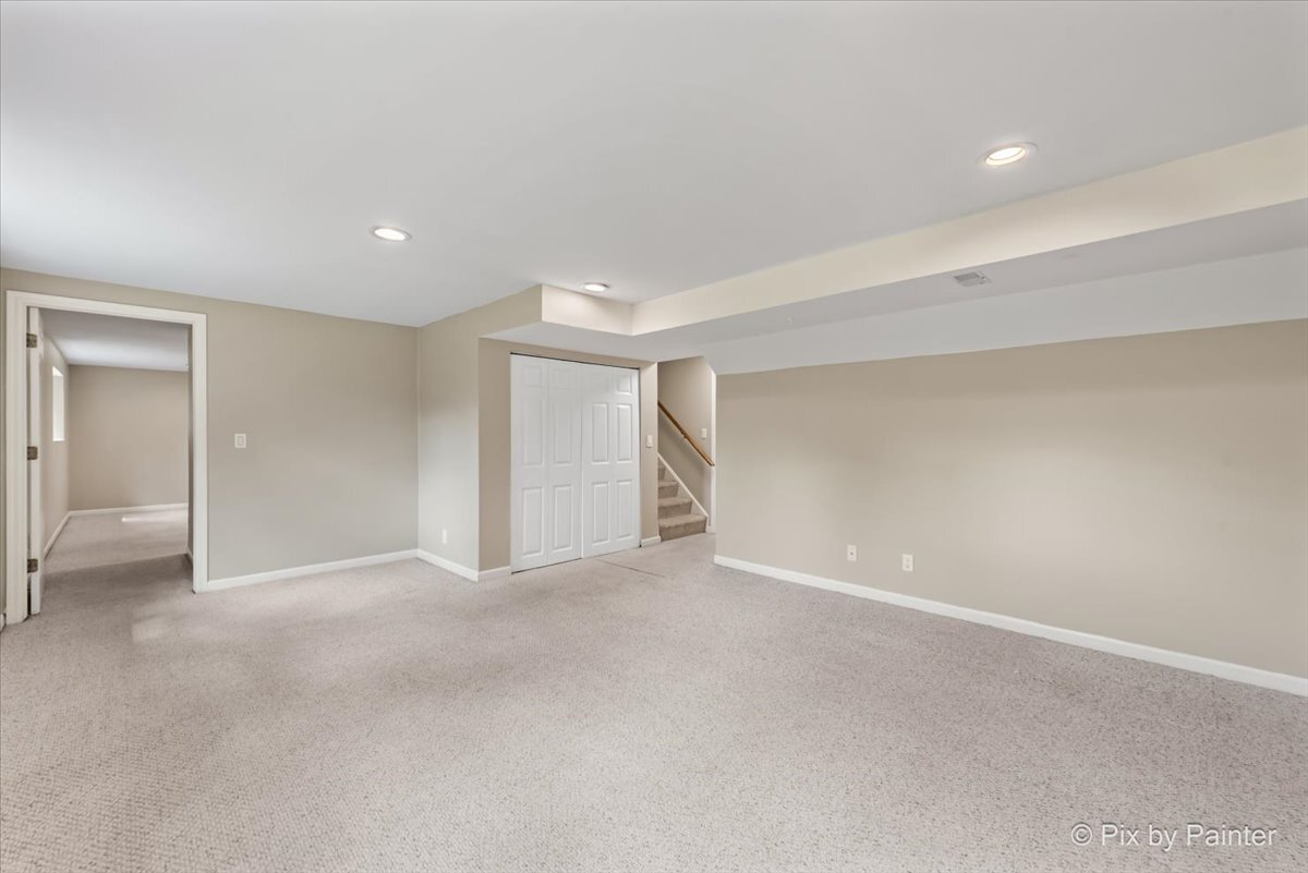 3021 Melbourne Lane, Lake In The Hills, IL 60156