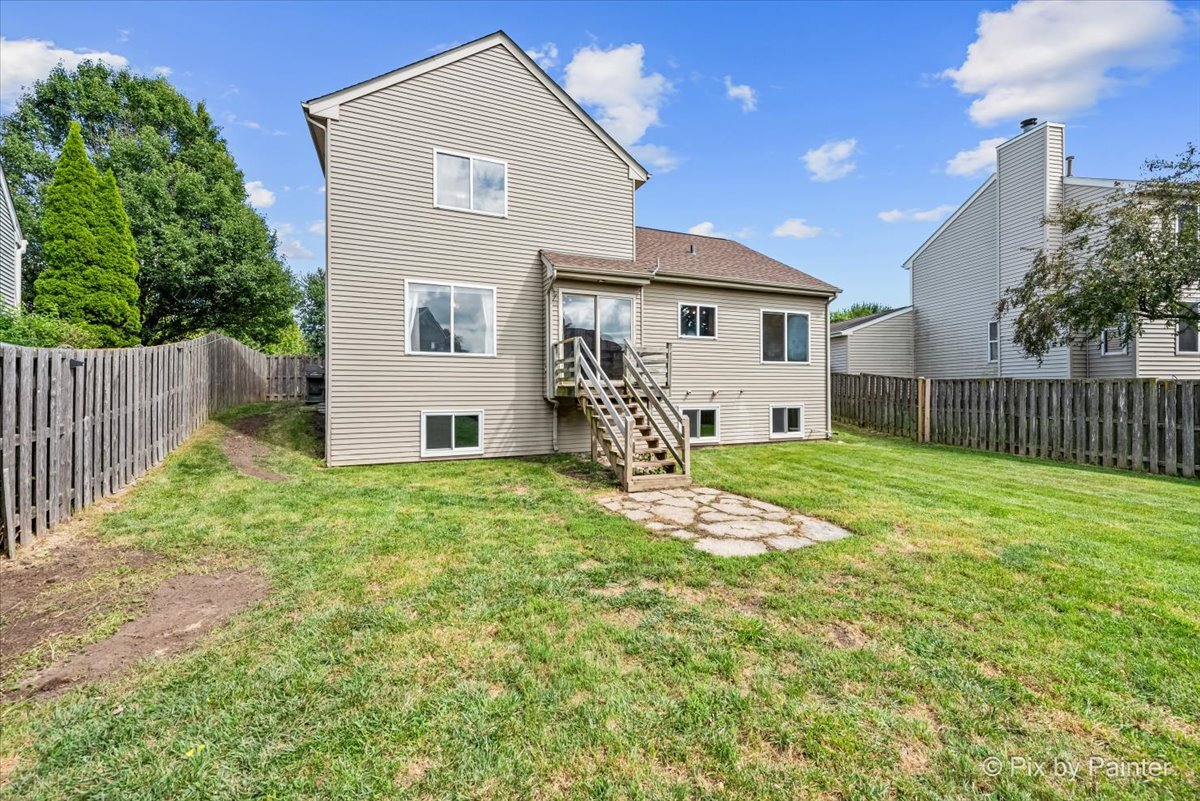 3021 Melbourne Lane, Lake In The Hills, IL 60156