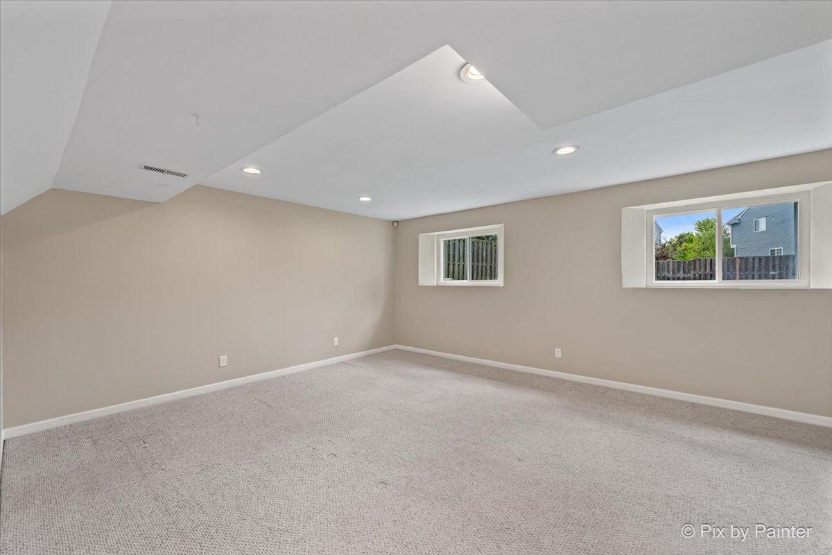 3021 Melbourne Lane, Lake In The Hills, IL 60156