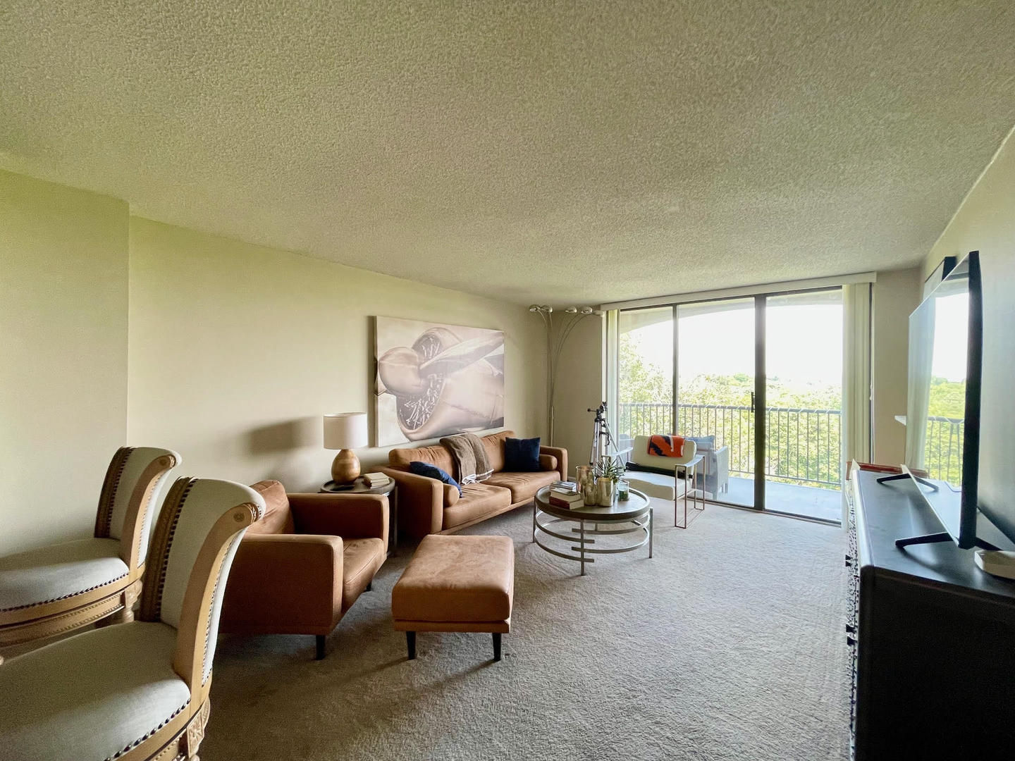 511 Aurora Avenue #608, Naperville, IL 60540