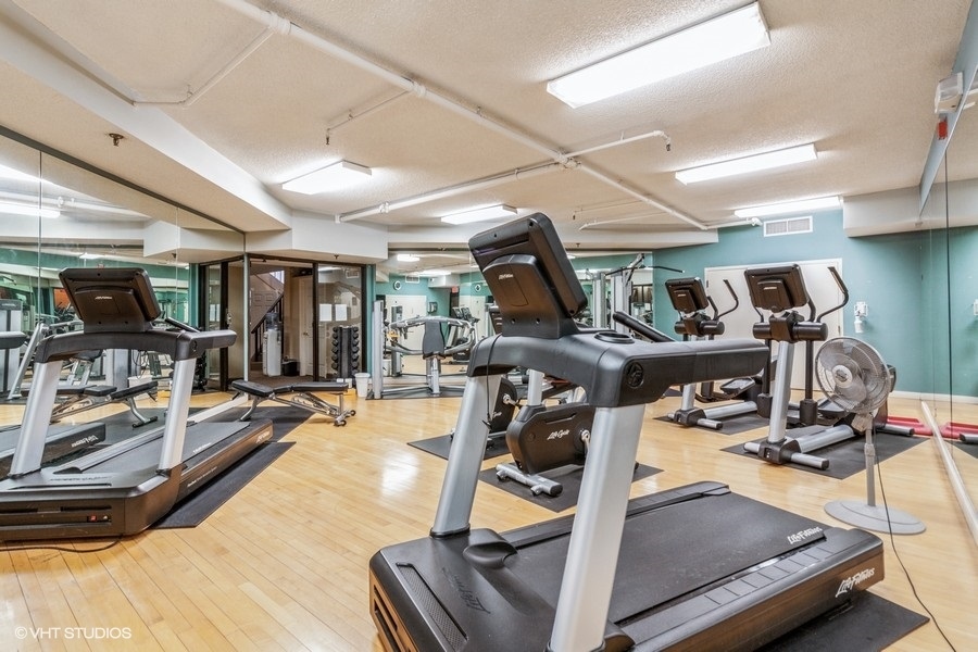 511 Aurora Avenue #608, Naperville, IL 60540