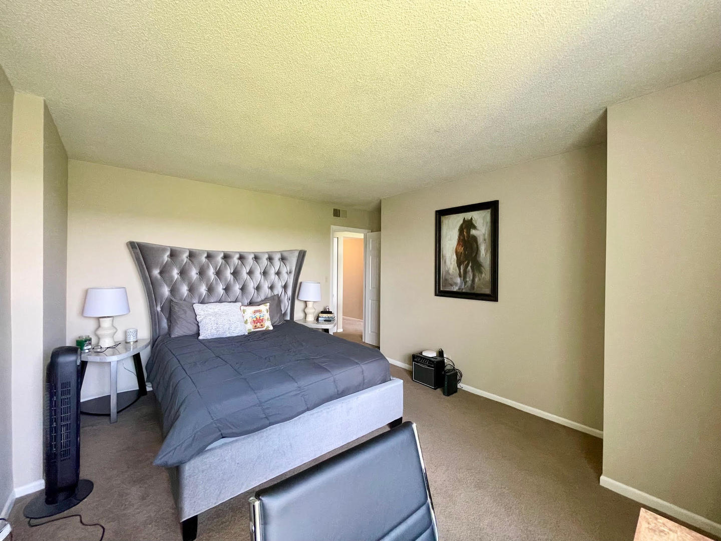 511 Aurora Avenue #608, Naperville, IL 60540