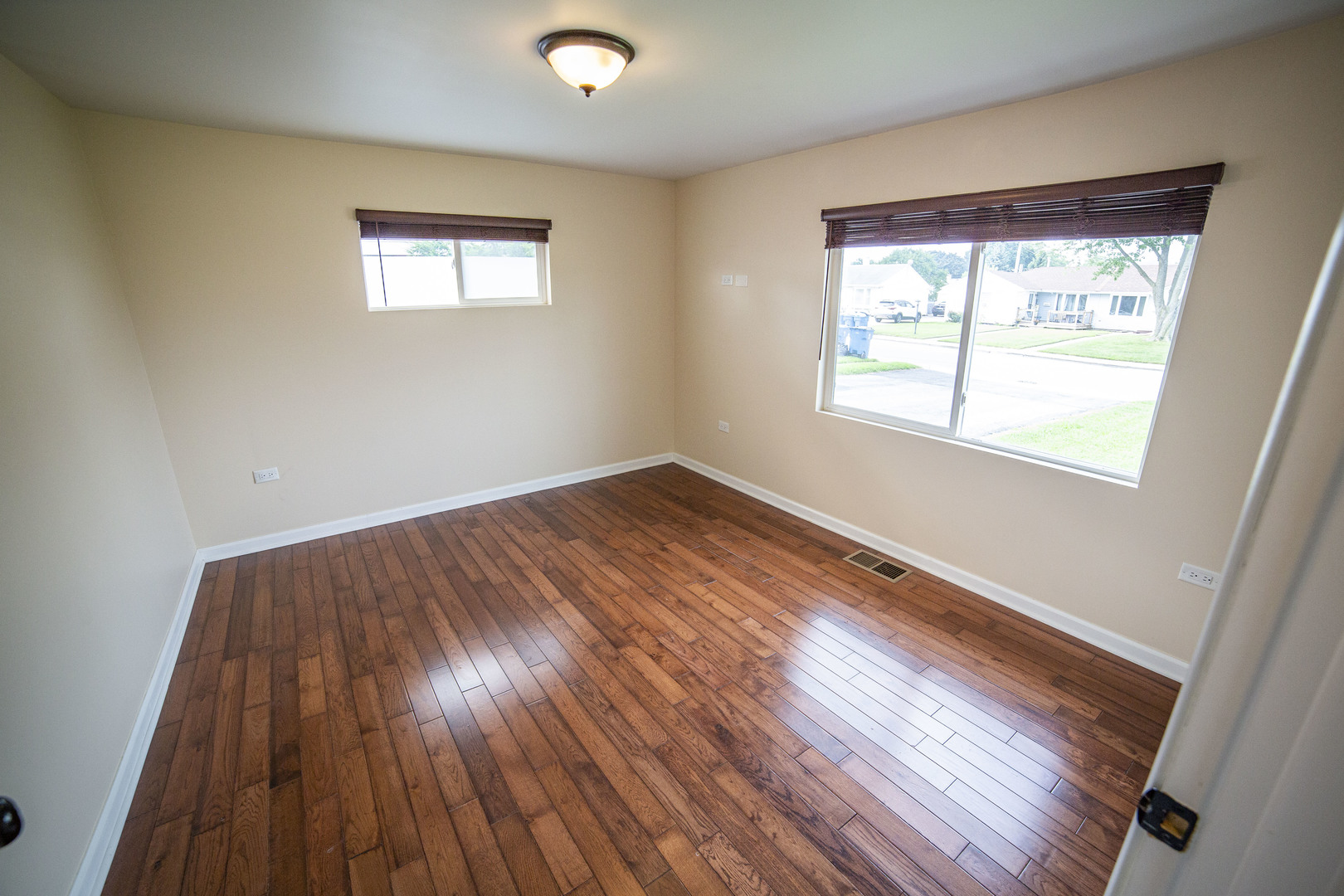 4560 W 89th Street, Hometown, IL 60456