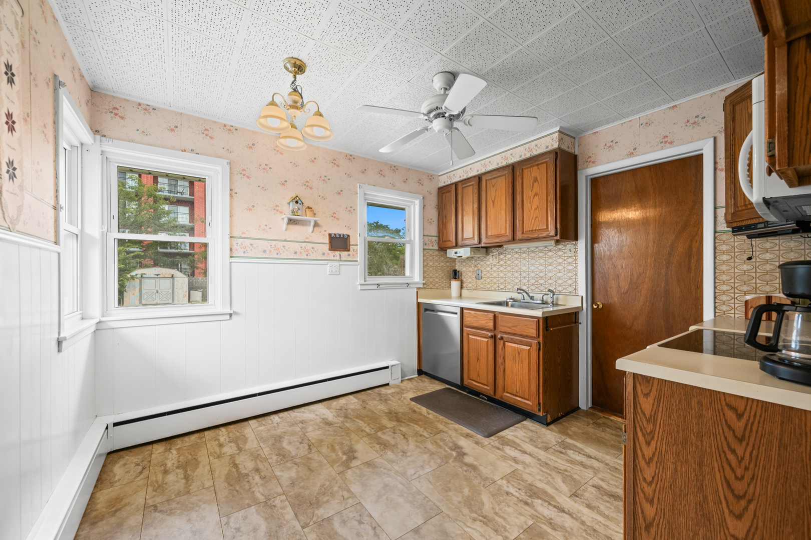 100 E Washington Street, Palatine, IL 60067