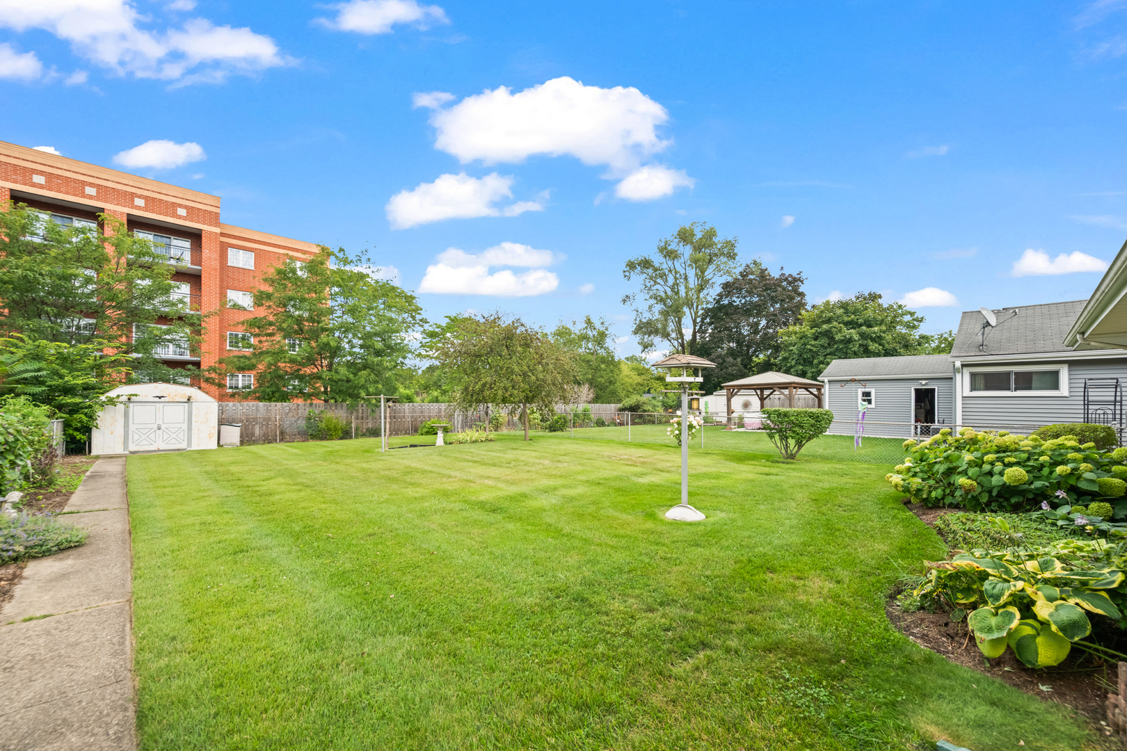 100 E Washington Street, Palatine, IL 60067