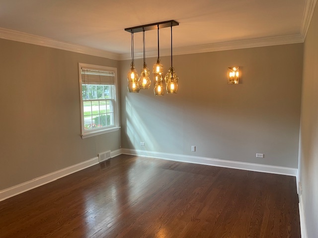 630 McKinley Avenue, Libertyville, IL 60048