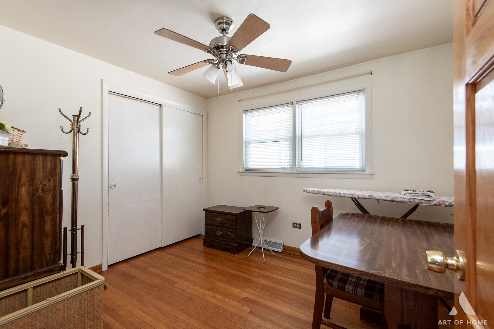 6857 W 63rd Place, Chicago, IL 60638