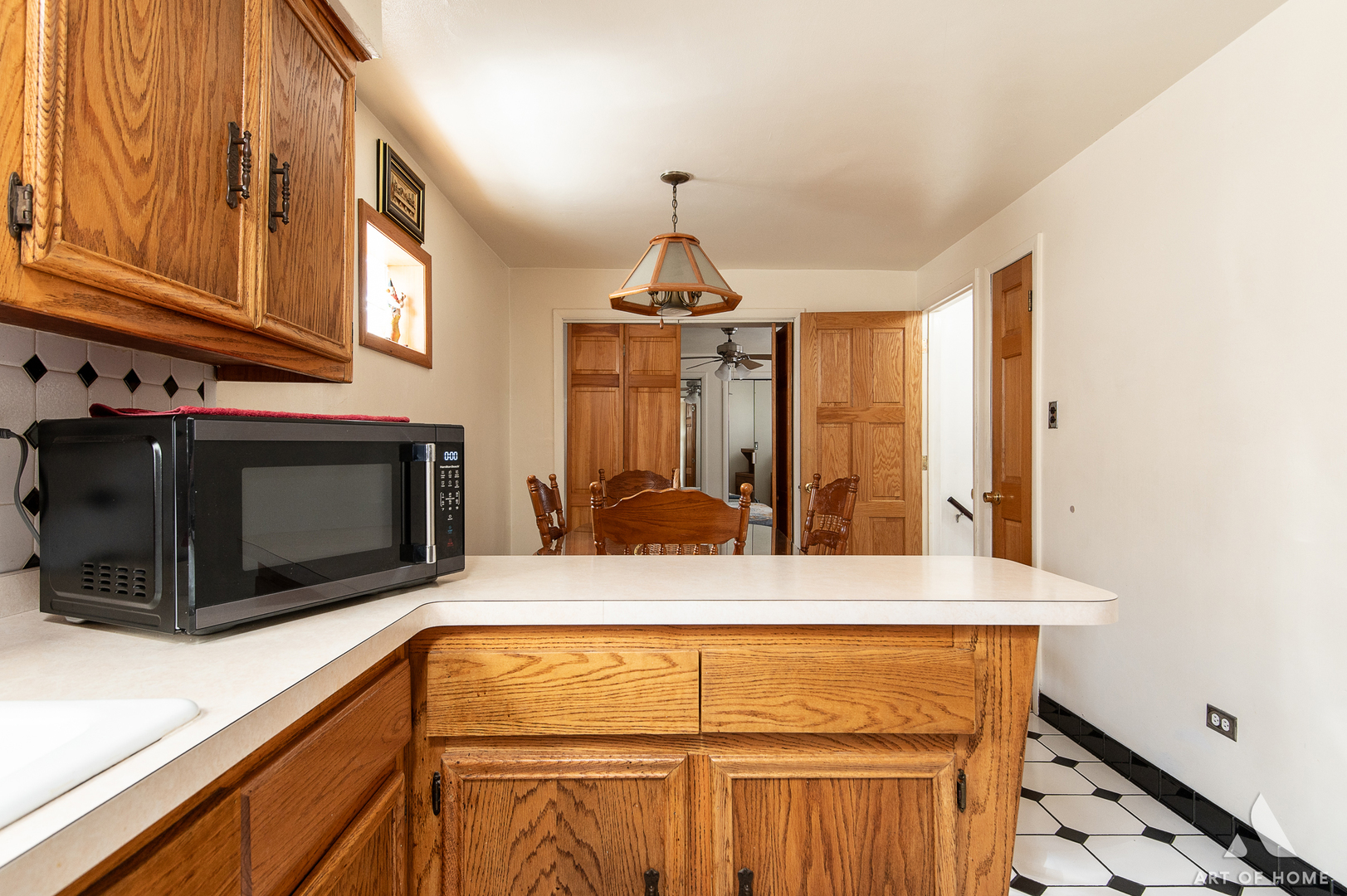 6857 W 63rd Place, Chicago, IL 60638