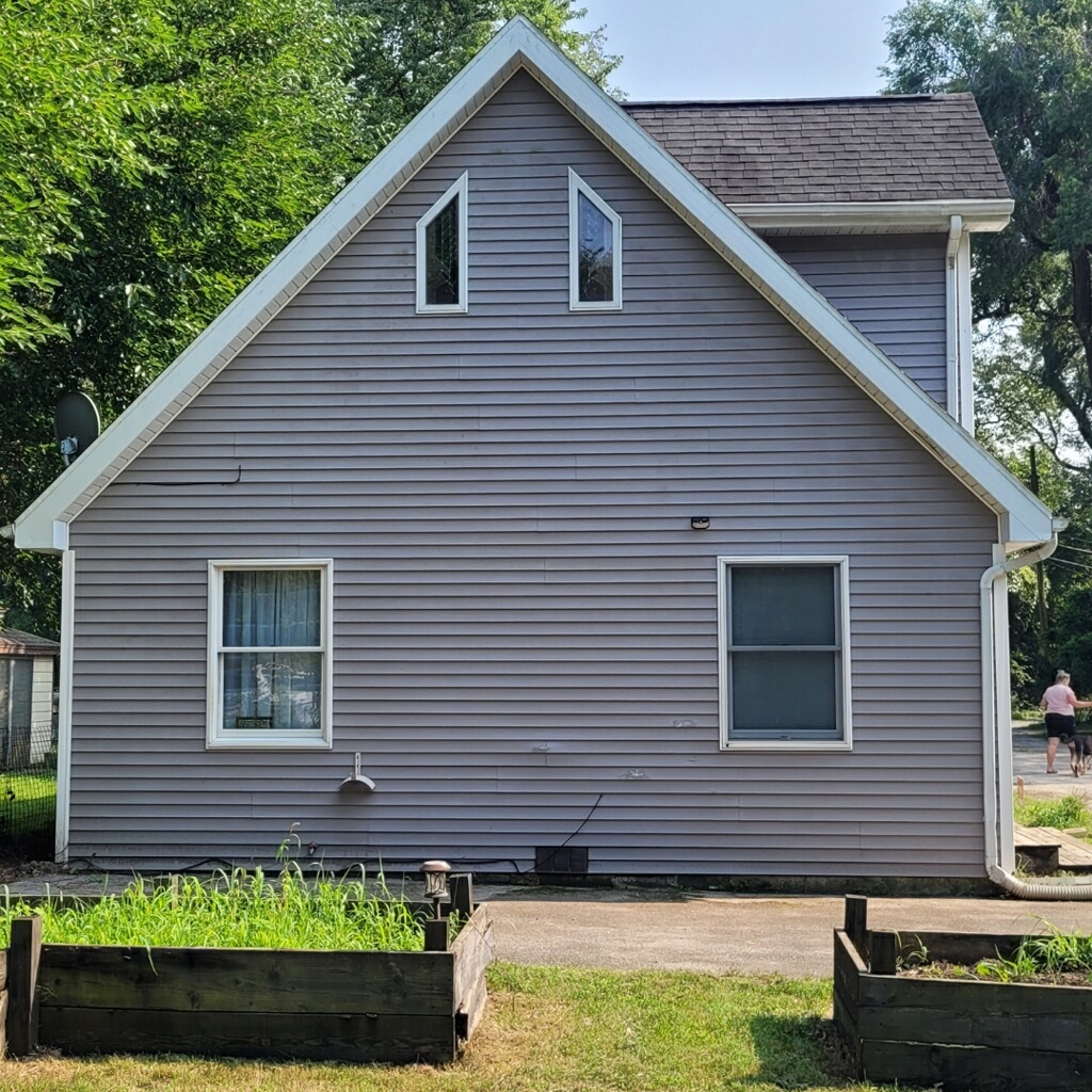 3337 N Apple Avenue, Momence, IL 60954