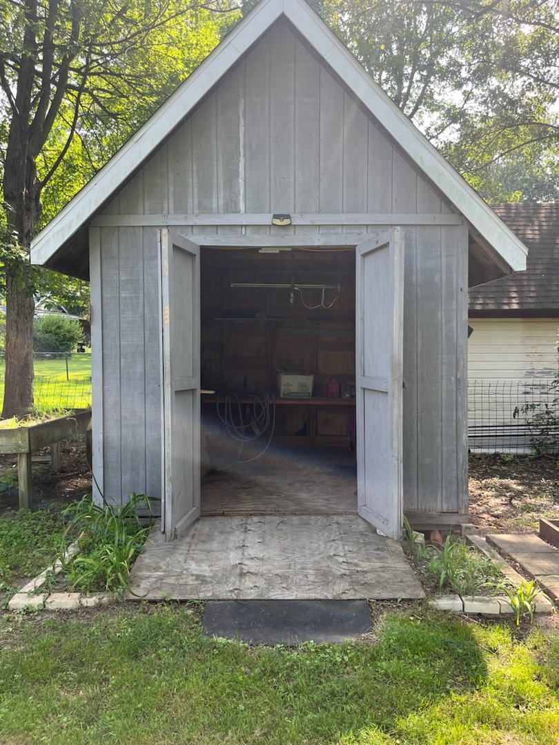 3337 N Apple Avenue, Momence, IL 60954