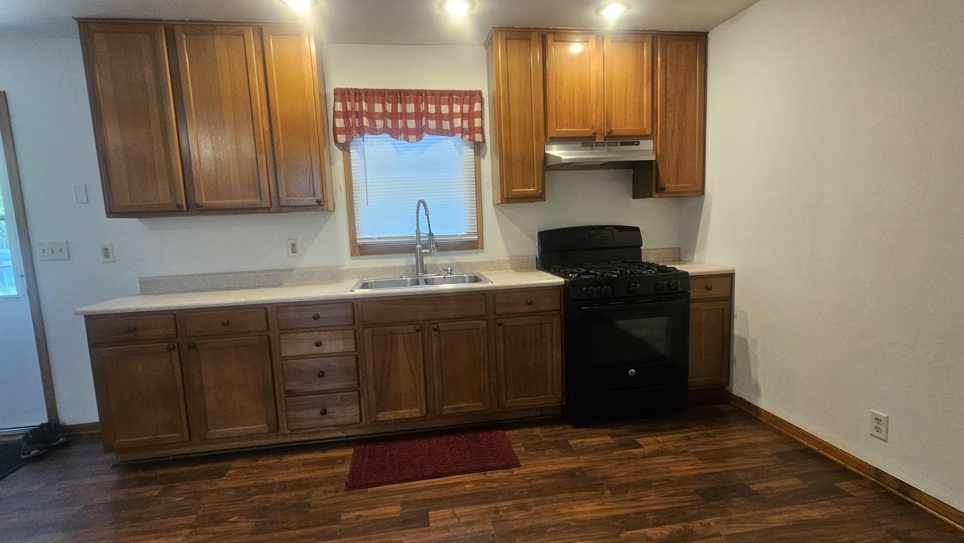 3337 N Apple Avenue, Momence, IL 60954
