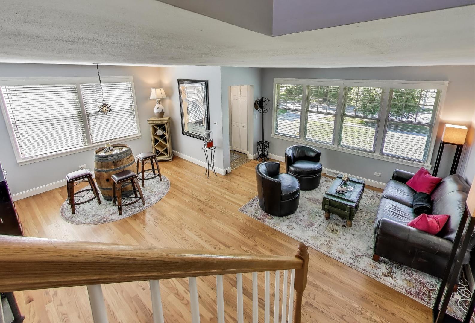310 Carter Street, Libertyville, IL 60048