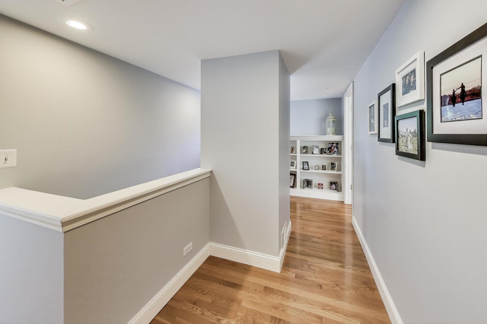 310 Carter Street, Libertyville, IL 60048