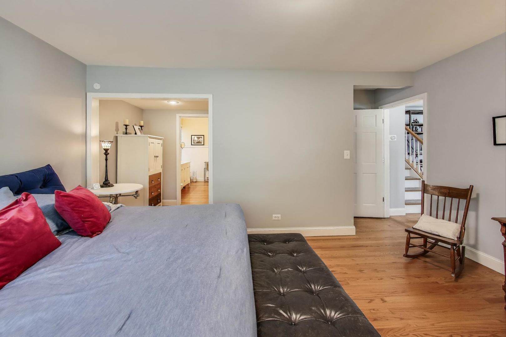 310 Carter Street, Libertyville, IL 60048