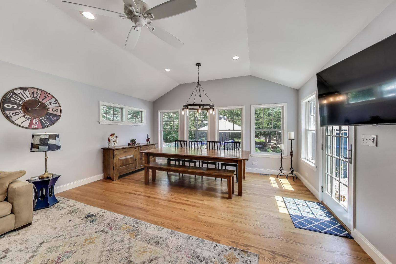 310 Carter Street, Libertyville, IL 60048