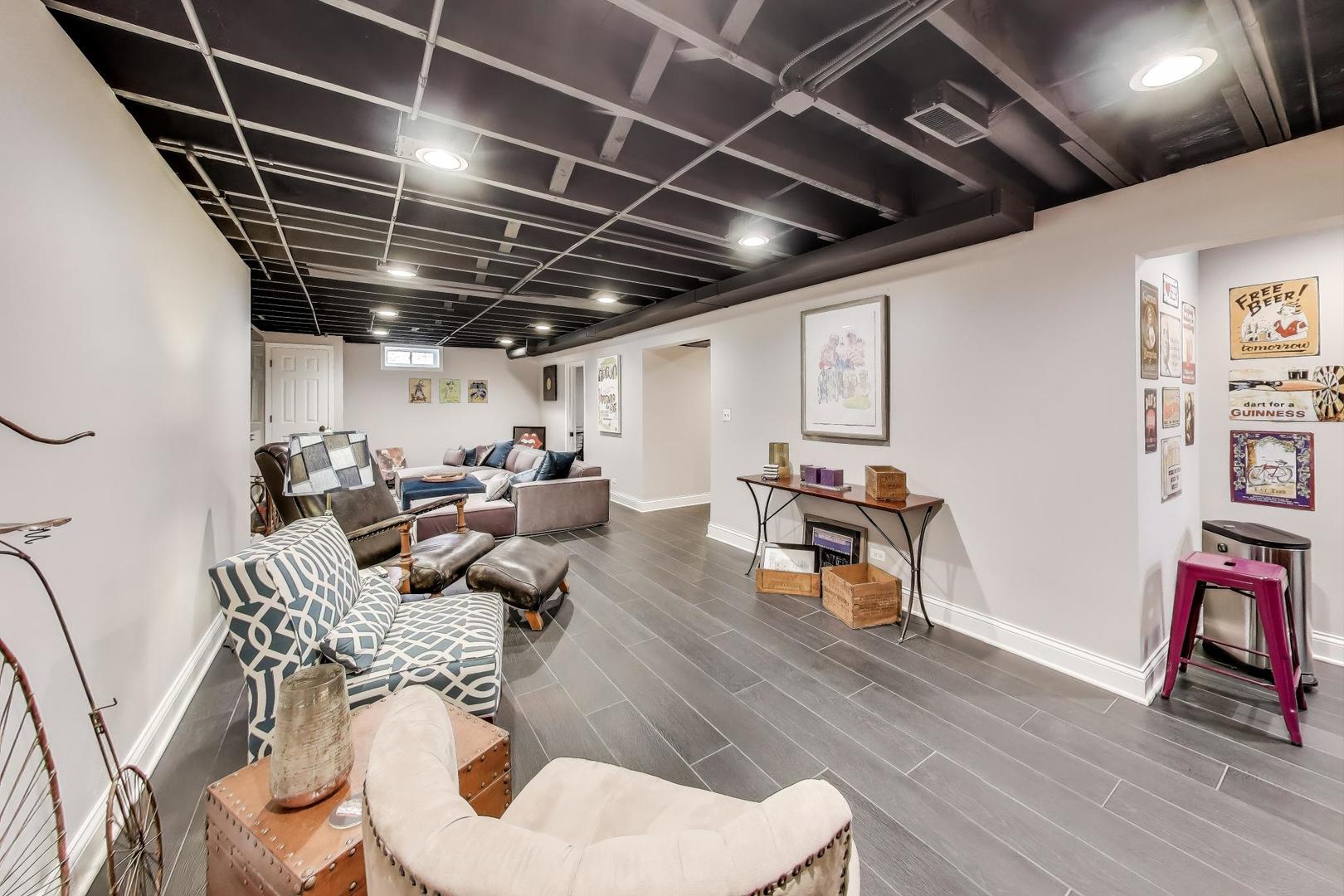 310 Carter Street, Libertyville, IL 60048