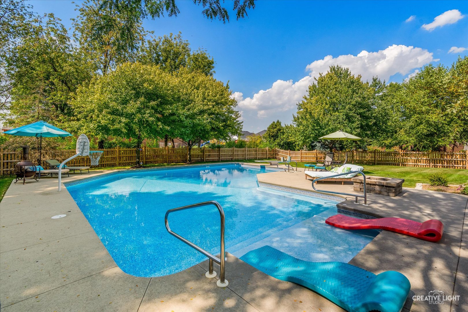 4811 Sebastian Court, Naperville, IL 60564