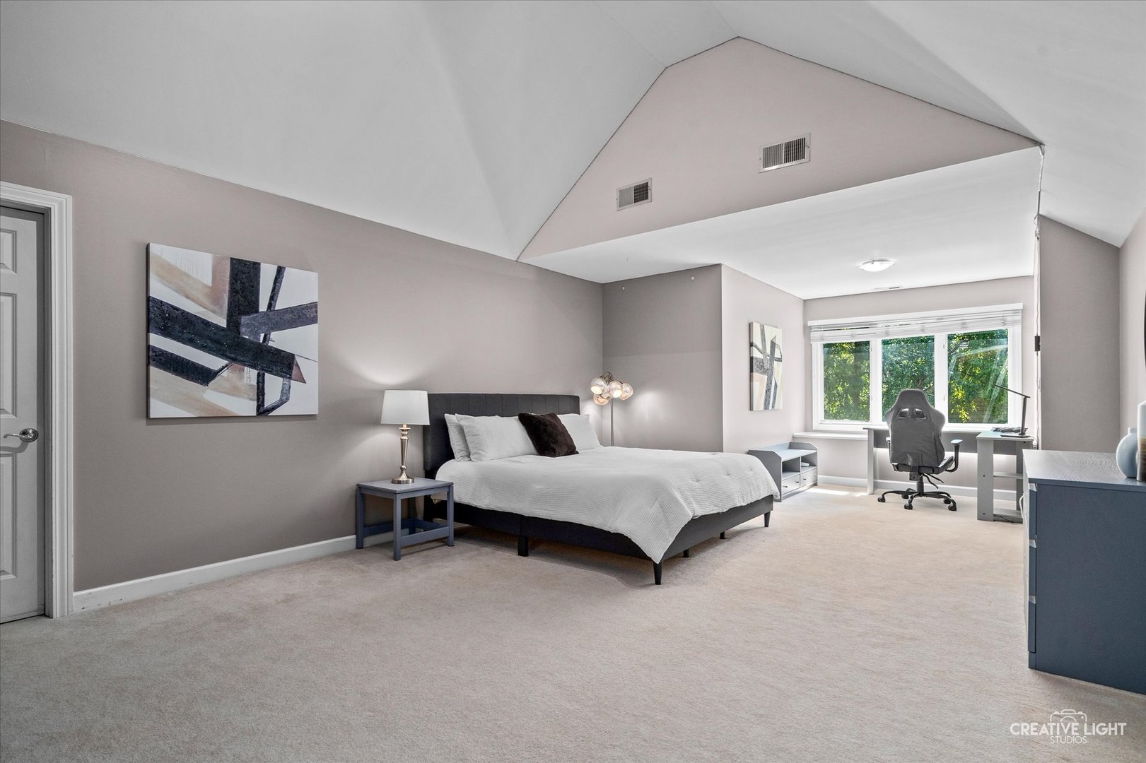 4811 Sebastian Court, Naperville, IL 60564