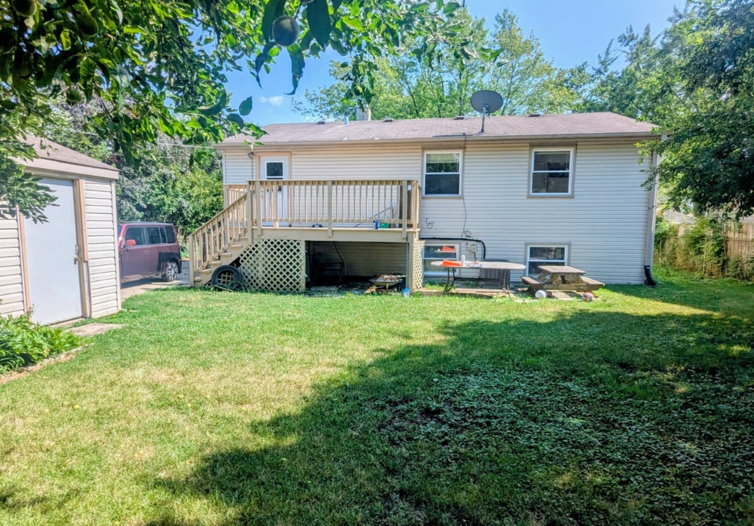 1824 Endicott Circle, Carpentersville, IL 60110
