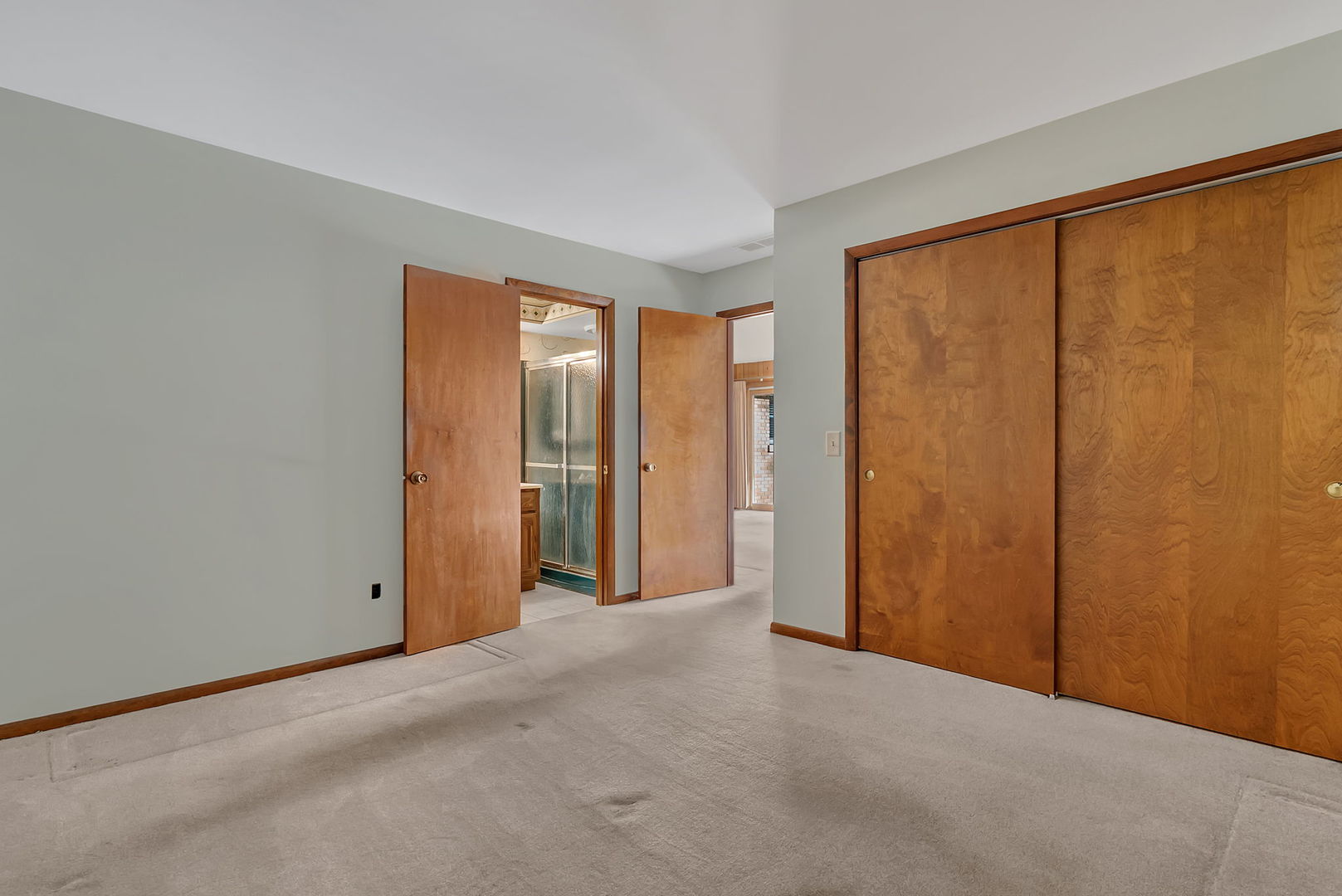 19 Willow Lane, Bristol, IL 60512