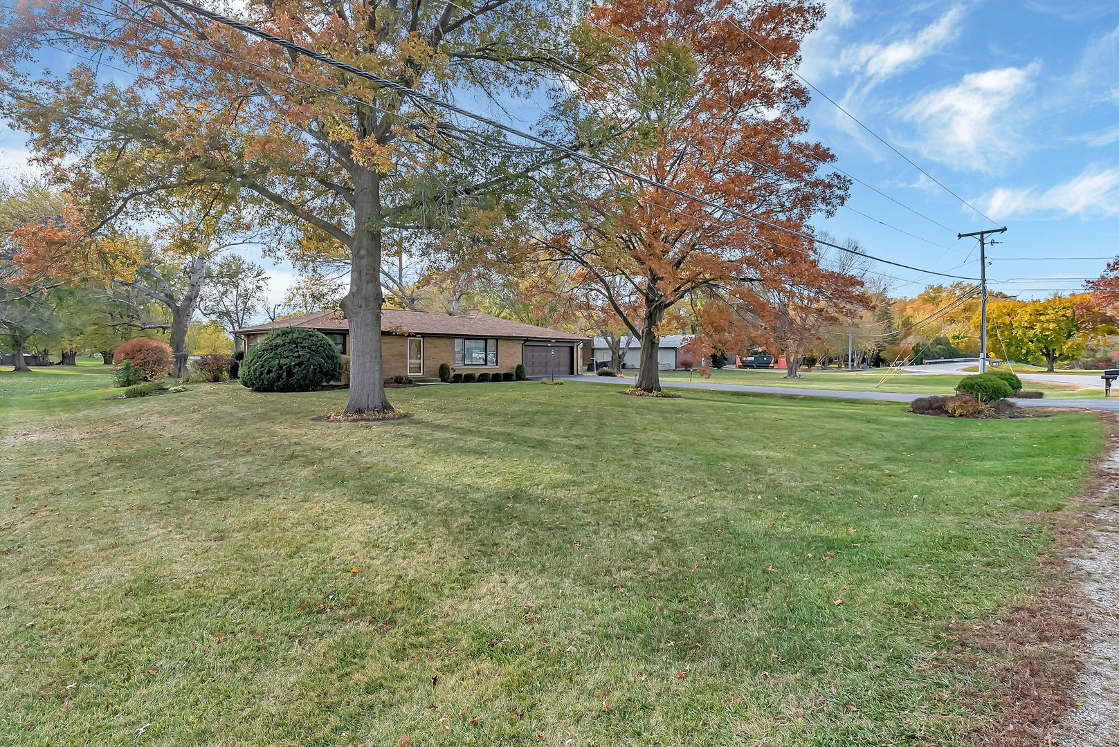19 Willow Lane, Bristol, IL 60512