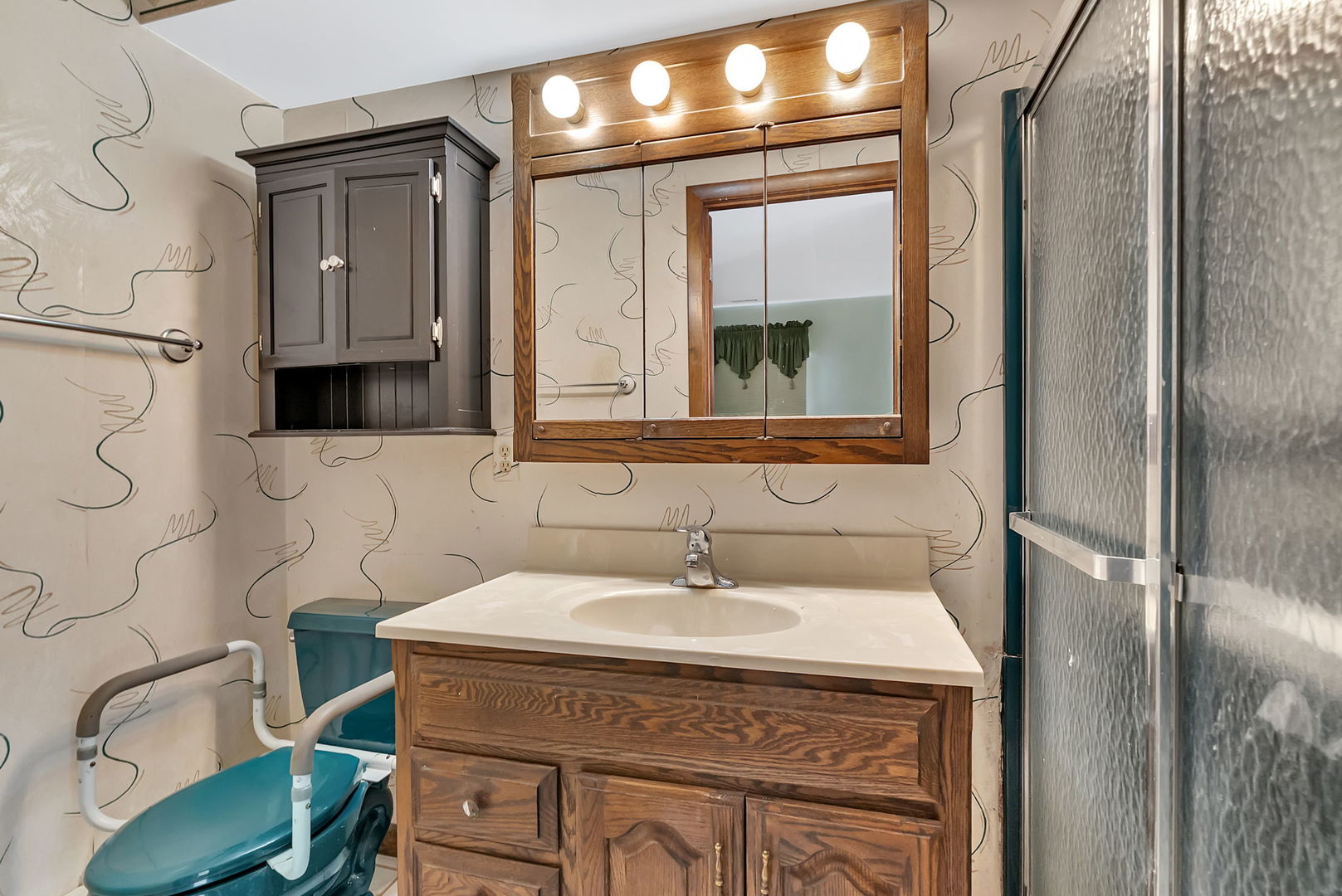 19 Willow Lane, Bristol, IL 60512