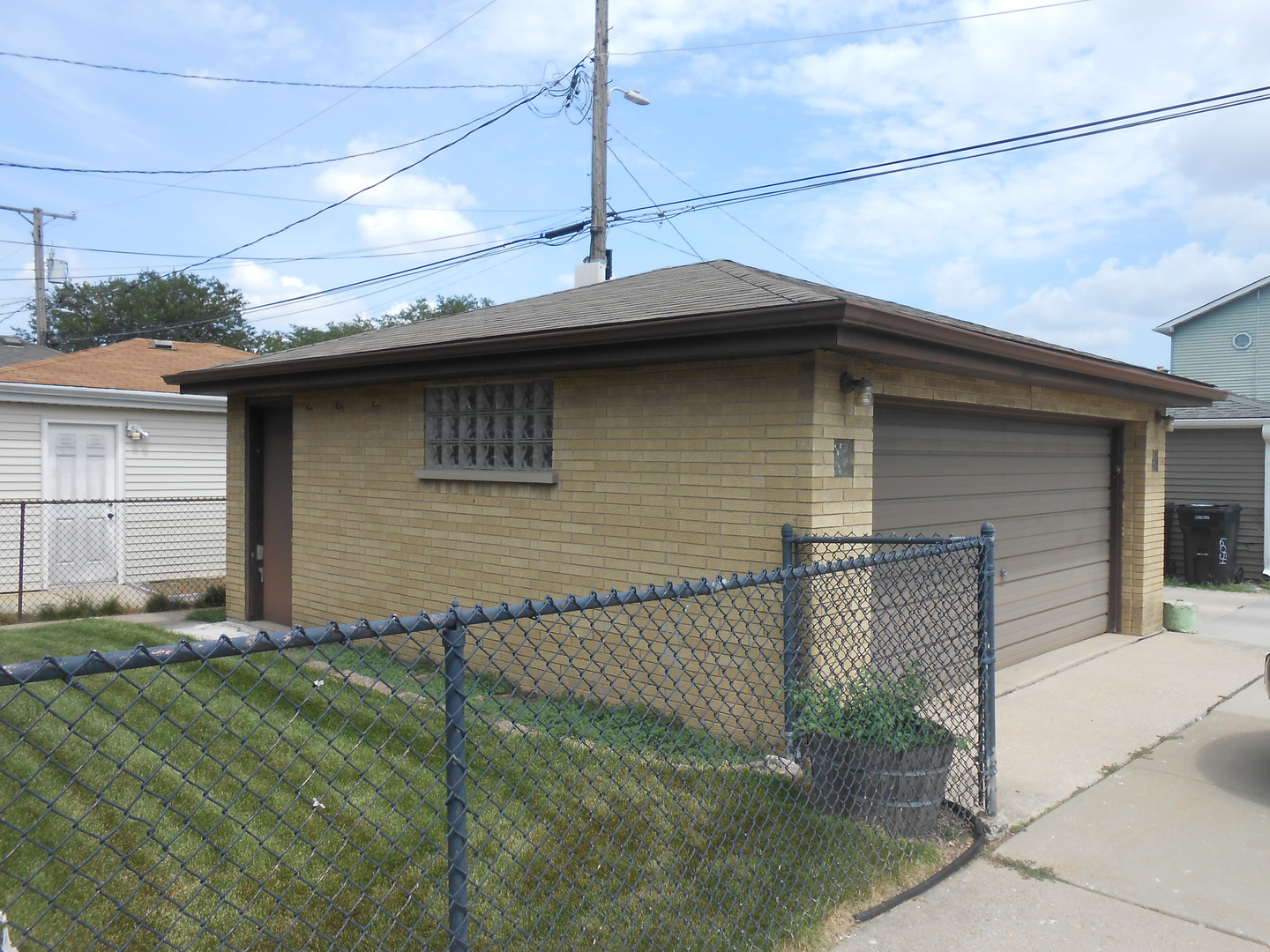 6059 S MASSASOIT Avenue, Chicago, IL 60638