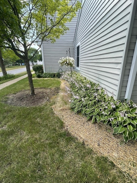 1489 Woodcutter Lane #A, Wheaton, IL 60189