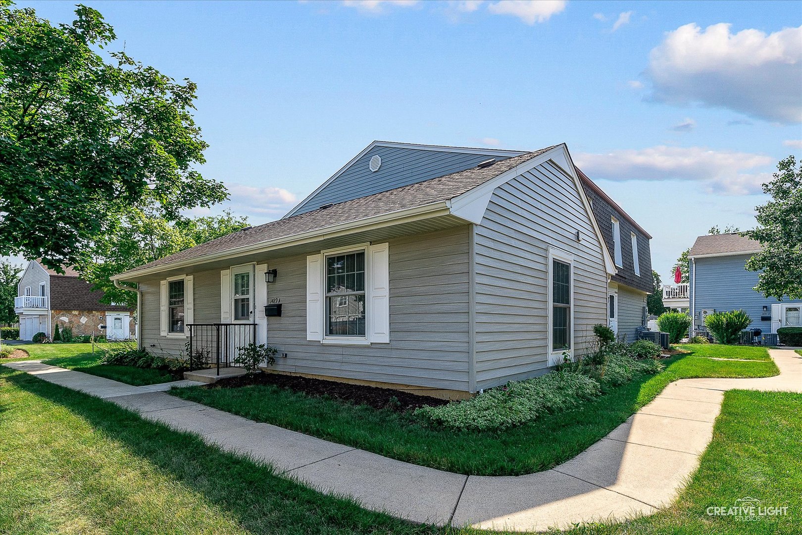 1489 Woodcutter Lane #A, Wheaton, IL 60189