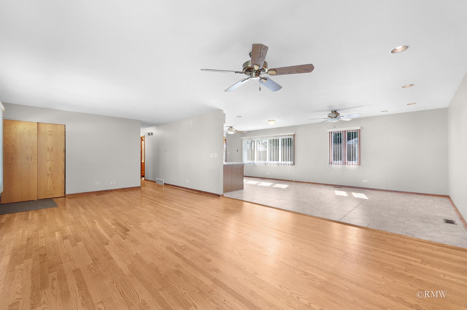 365 Washington Boulevard, Hoffman Estates, IL 60169