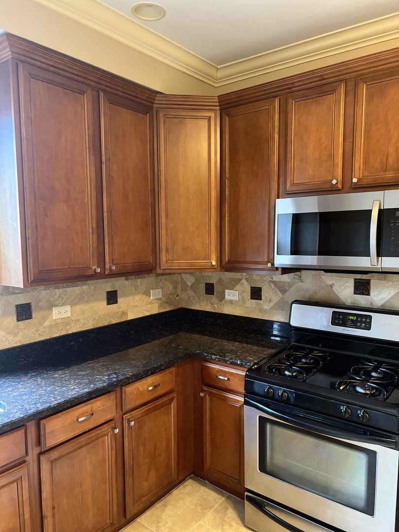 1367 E 64th Street #2, Chicago, IL 60637