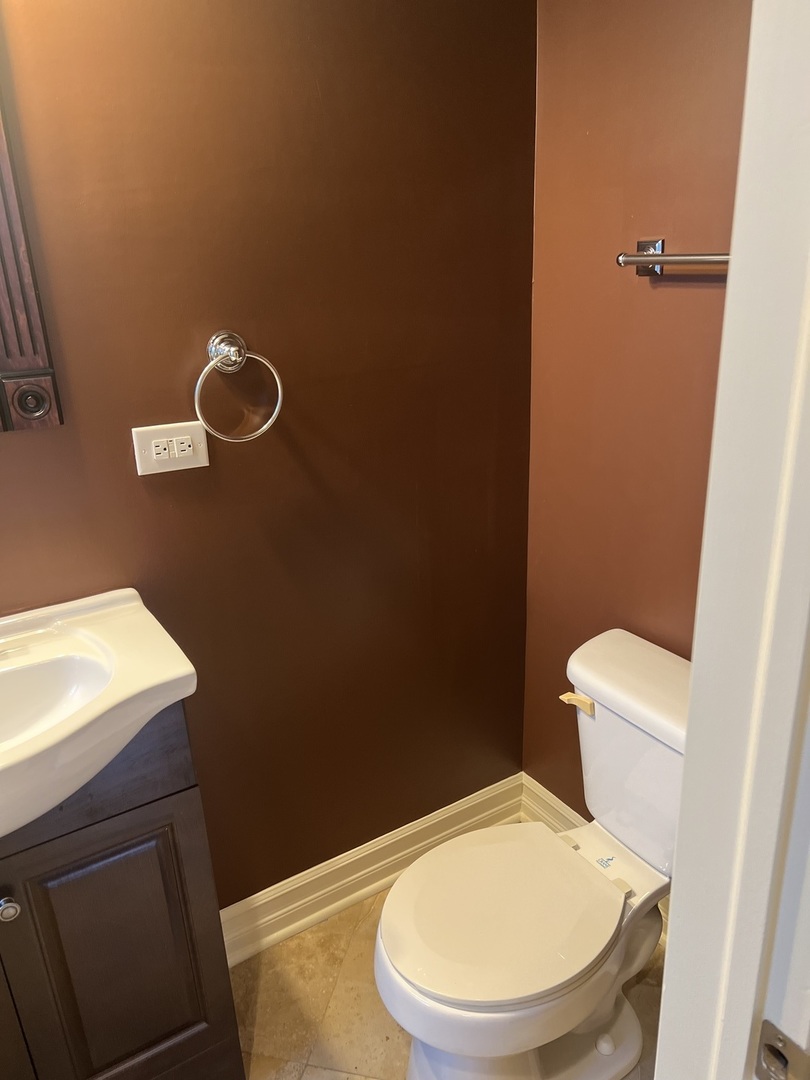 1367 E 64th Street #2, Chicago, IL 60637